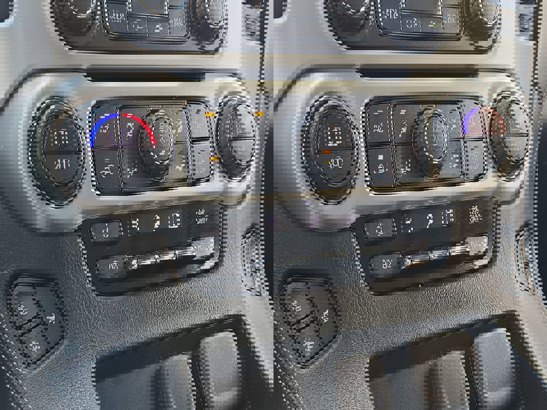 Used 2019 GMC Yukon SLT image 19