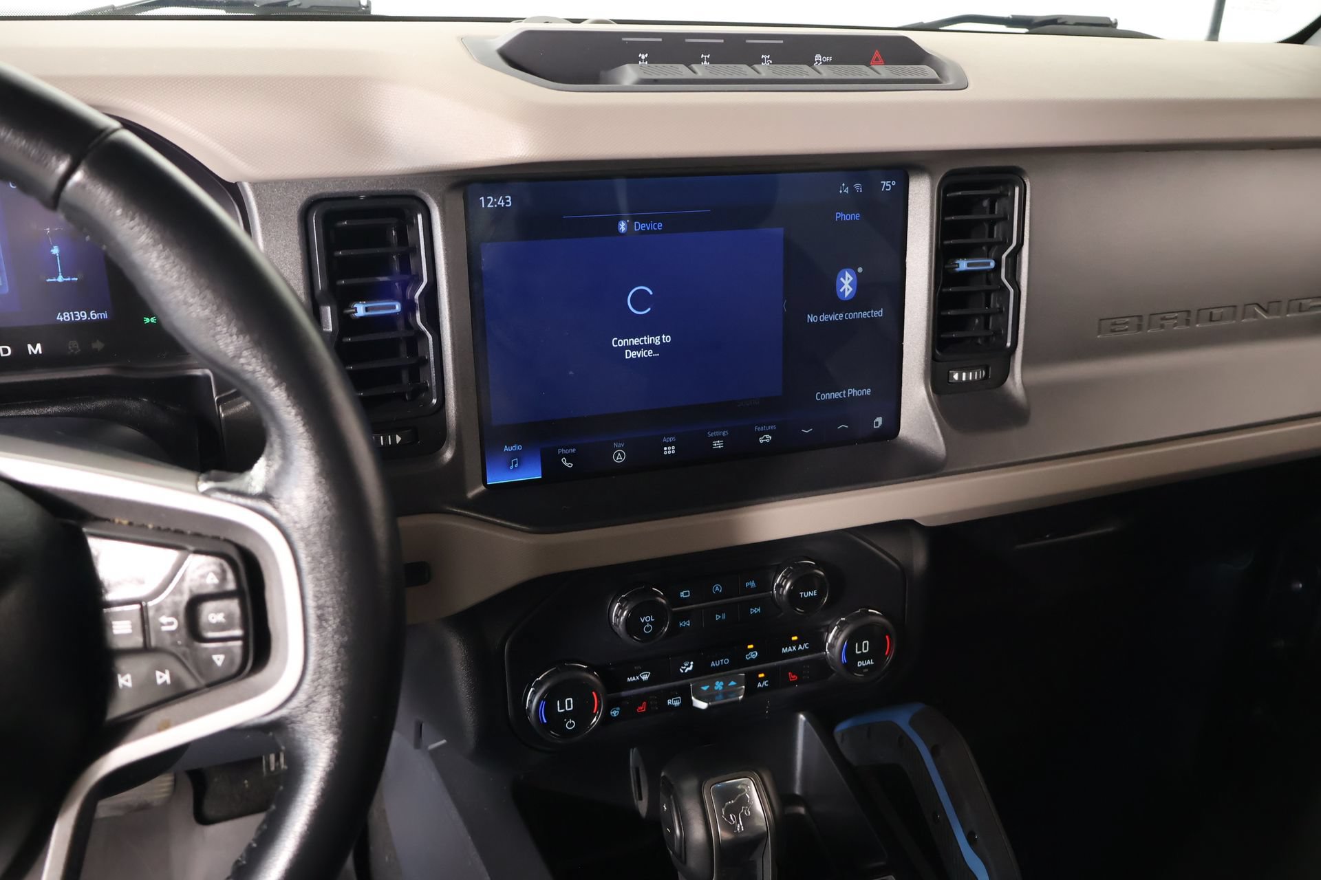 Certified 2024 Ford Bronco Wildtrak AWD/4WD image 5