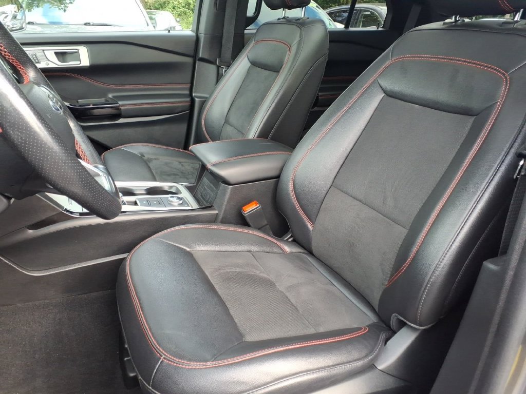 Certified 2023 Ford Explorer ST-Line w/ Class IV Trailer Tow Package AWD/4WD image 15