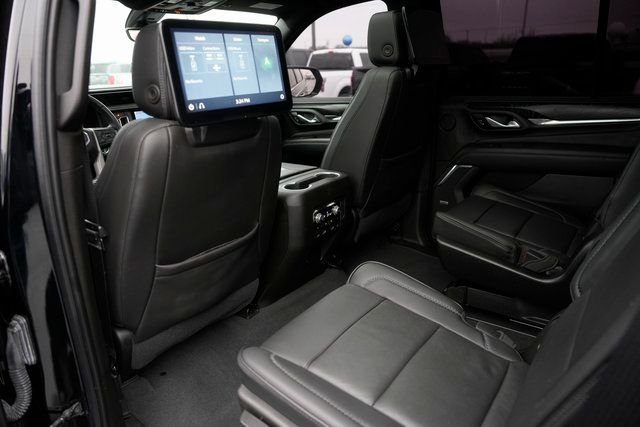 Used 2021 GMC Yukon Denali w/ Denali Premium Package image 12