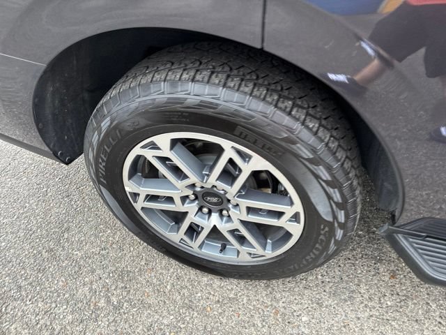 Certified 2025 Ford Expedition Active AWD/4WD image 34