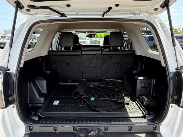 Used 2024 Toyota 4Runner TRD Off-Road Premium w/ Moonroof Package AWD/4WD image 19