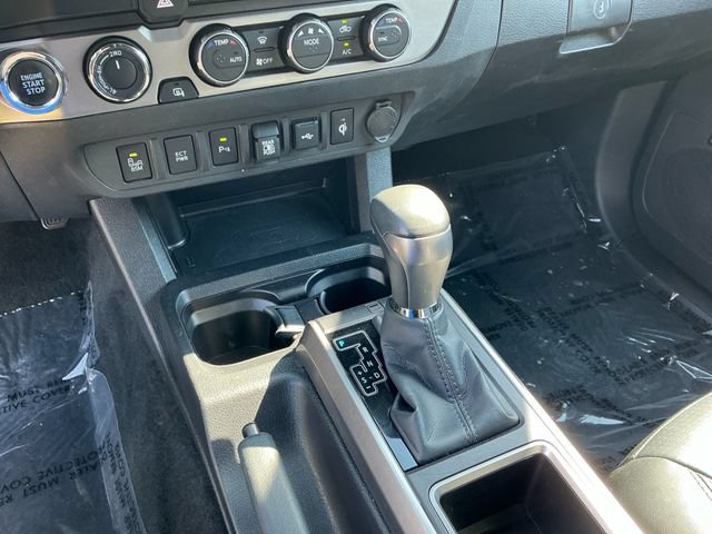 Used 2023 Toyota Tacoma Limited w/ Nightshade Package AWD/4WD image 15