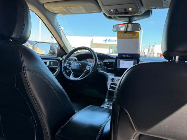 Certified 2022 Ford Explorer XLT w/ Equipment Group 202A image 32