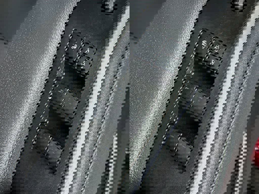 Used 2022 Toyota Highlander XSE image 28