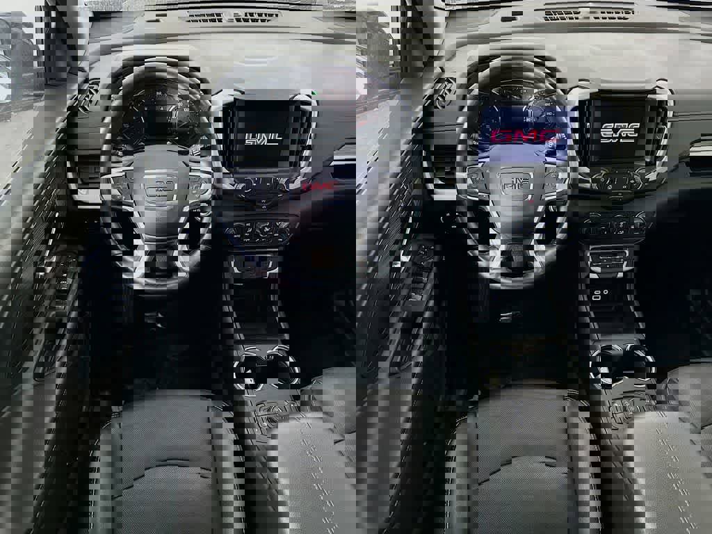 Used 2023 GMC Terrain SLT image 10