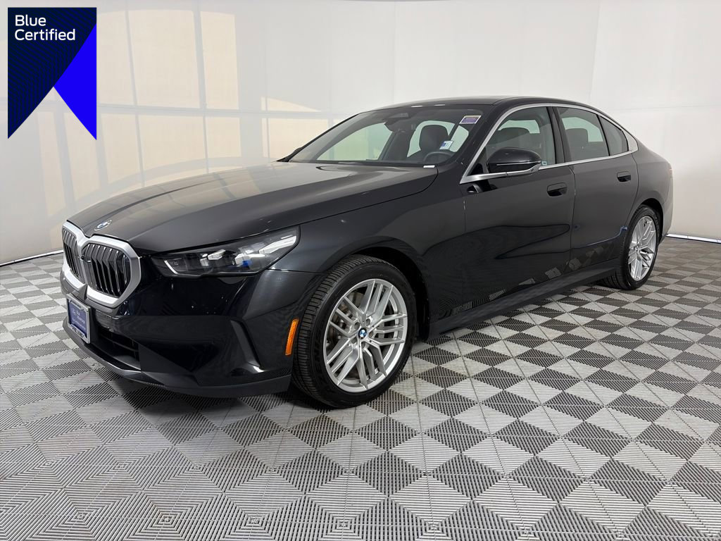 Used 2024 BMW 530i xDrive image 1