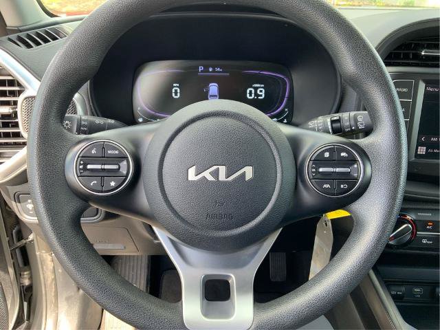 Used 2023 Kia Soul LX w/ Option Group 015 FWD image 19