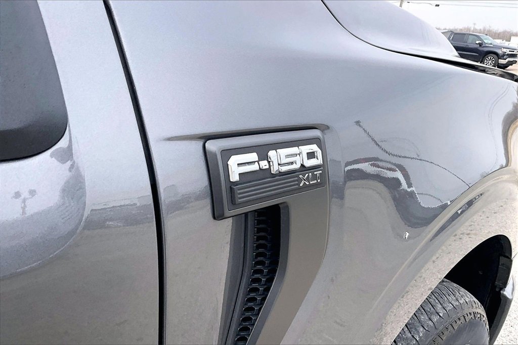 Certified 2022 Ford F150 XLT w/ Equipment Group 302A High image 20