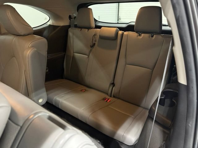 Used 2023 Toyota Highlander Limited AWD/4WD image 37