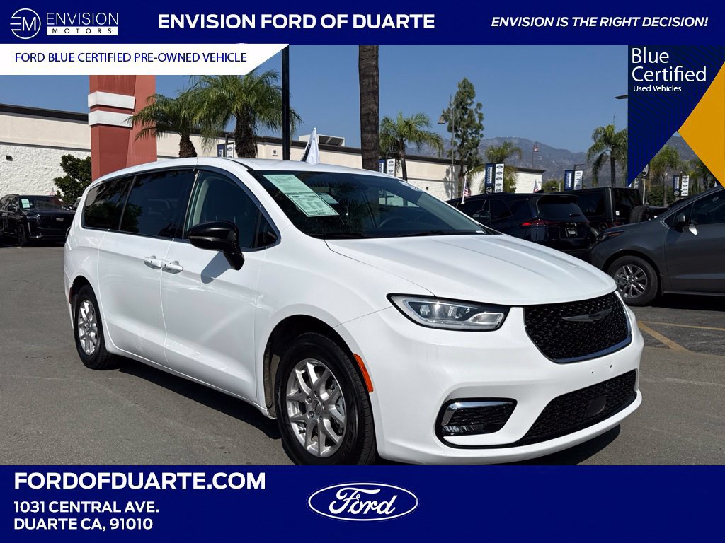 Used 2024 Chrysler Pacifica Touring-L