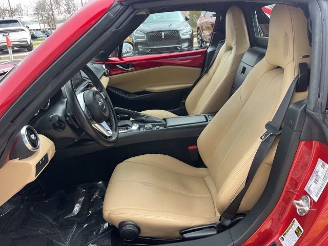 Used 2020 MAZDA MX-5 Miata RF Grand Touring RWD image 19