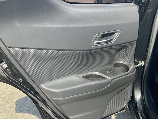 Used 2021 Toyota C-HR LE image 21