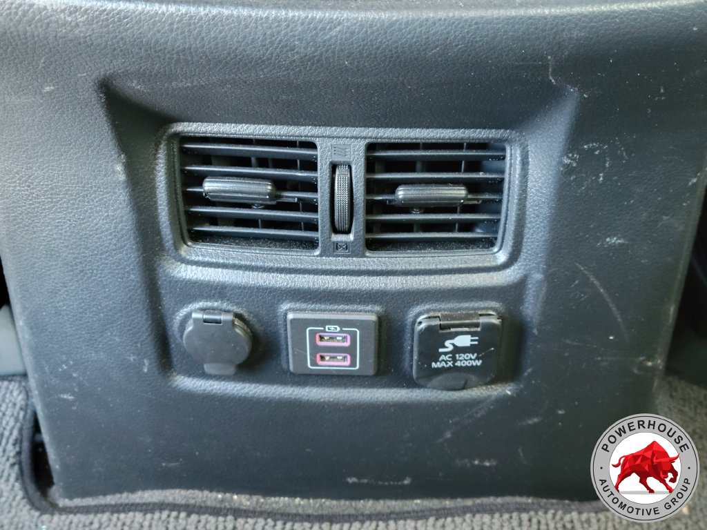 Used 2024 Nissan Titan SV w/ SV Convenience Package RWD image 17