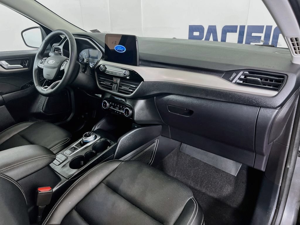 Certified 2022 Ford Escape SEL AWD/4WD image 33
