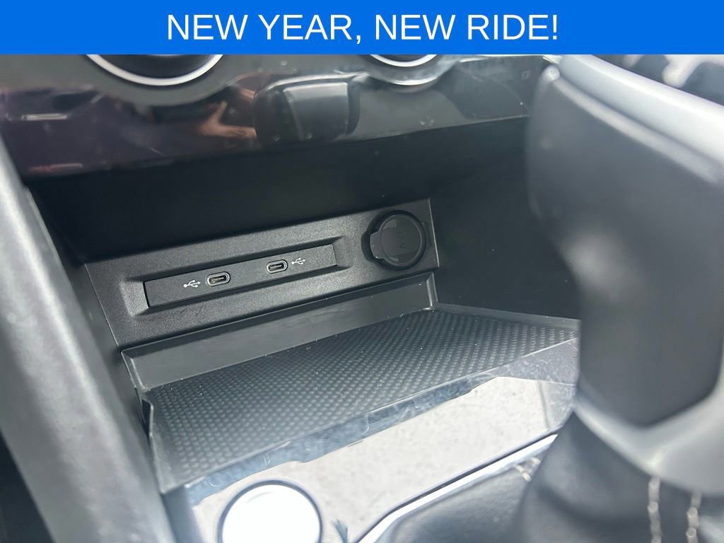 Used 2024 Volkswagen Taos S image 30