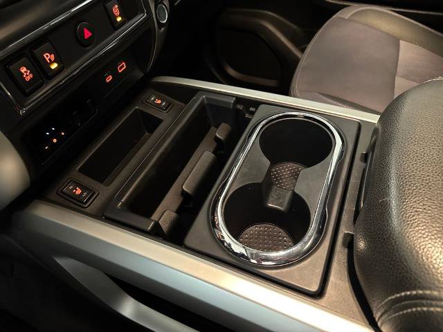 Used 2021 Nissan Titan SV w/ SV Convenience Package image 30