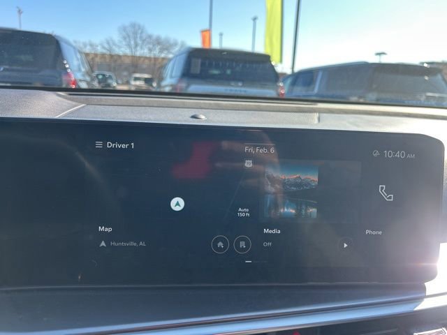 Used 2025 Kia Sorento S image 23