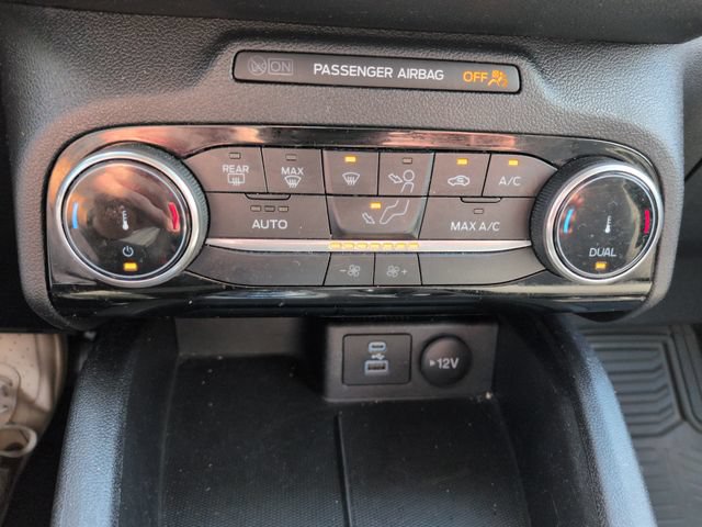 Certified 2022 Ford Escape SE AWD/4WD image 40