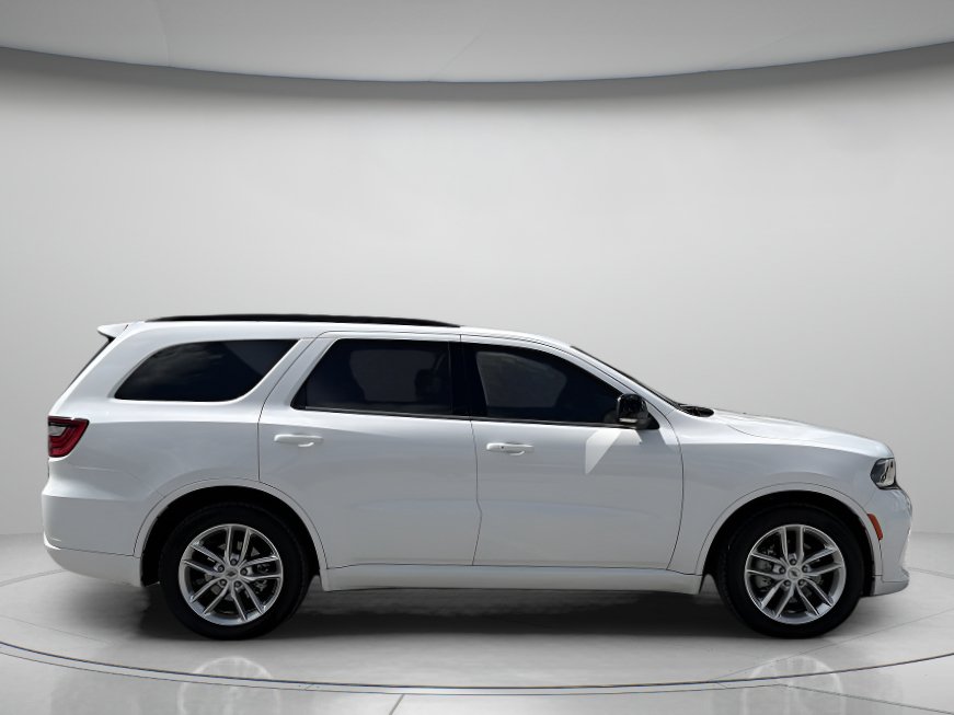 Used 2024 Dodge Durango GT RWD image 2