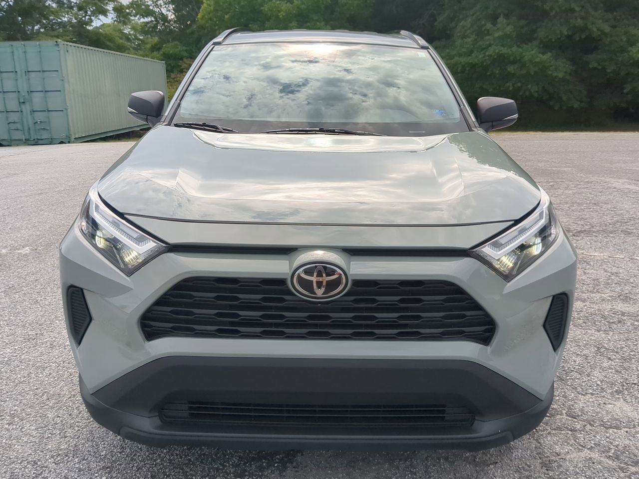 Used 2022 Toyota RAV4 XLE FWD image 7