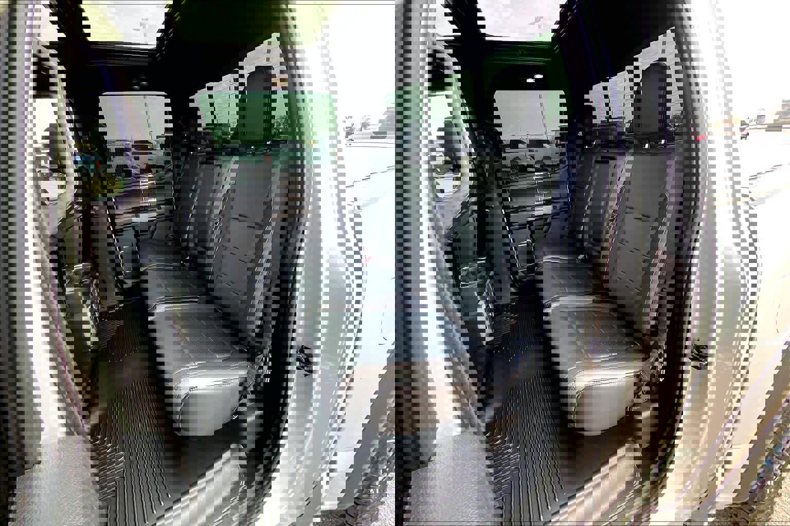 Certified 2019 Ford F150 Raptor w/ Equipment Group 802A Luxury image 20