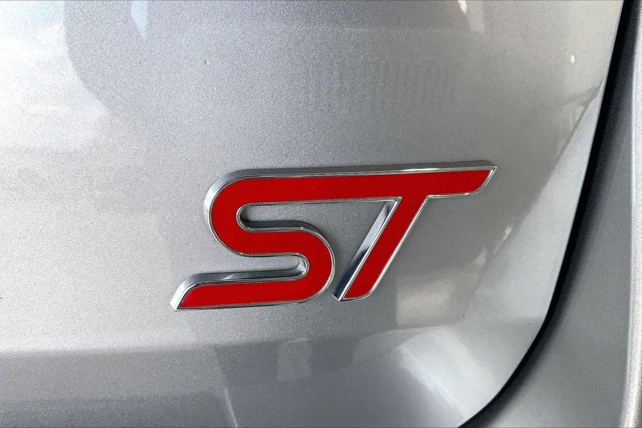 Certified 2023 Ford Explorer ST w/ Equipment Group 401A image 11