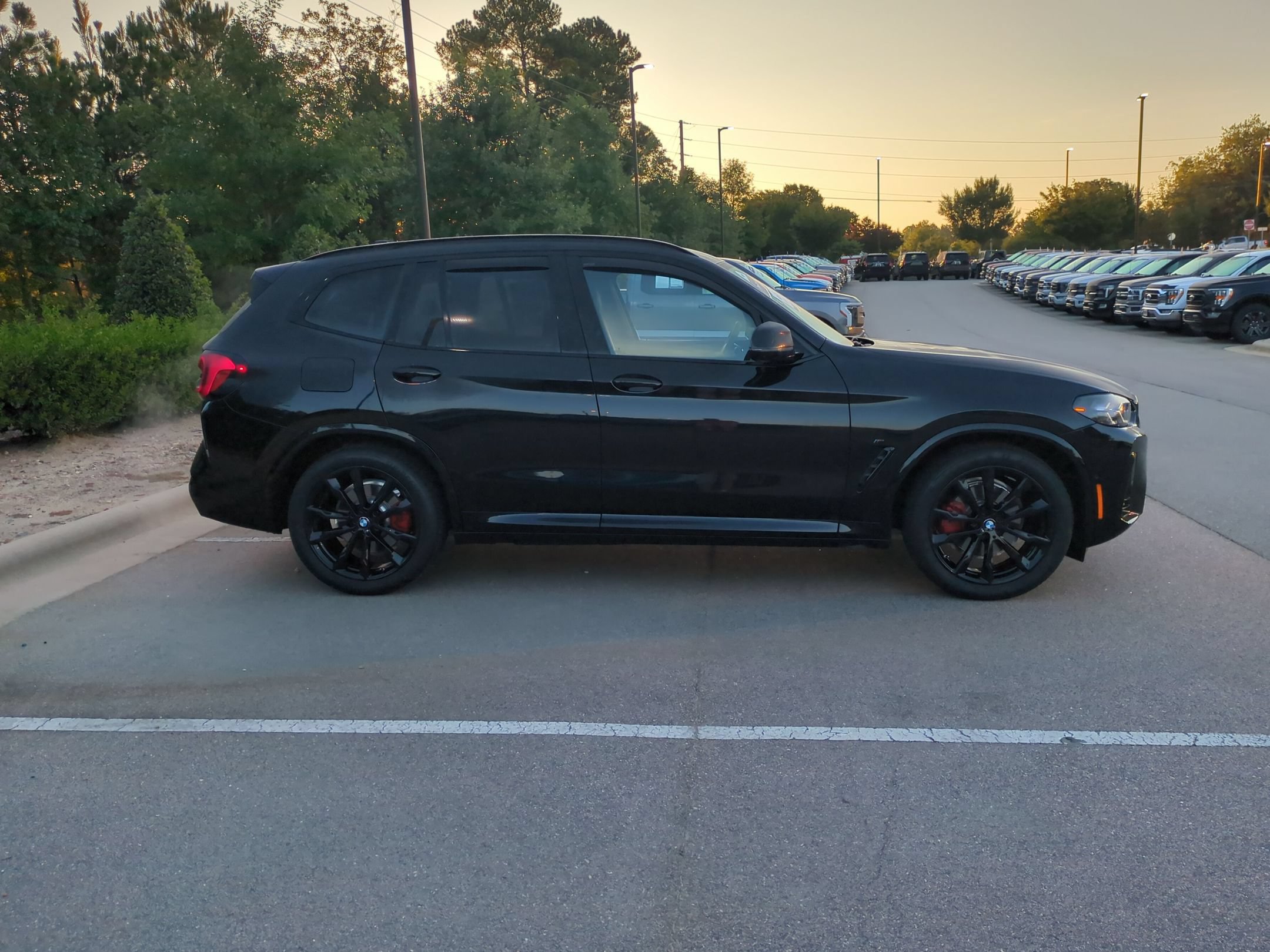 Used 2023 BMW X3 sDrive30i w/ M Sport Package RWD image 3