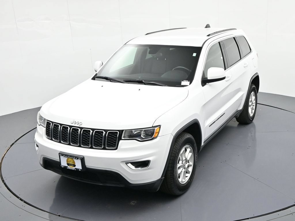 Used 2020 Jeep Grand Cherokee Laredo AWD/4WD image 21