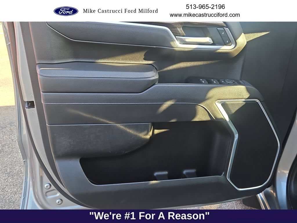 Used 2025 Chevrolet Silverado 1500 RST w/ Z71 Off-Road Package AWD/4WD image 24