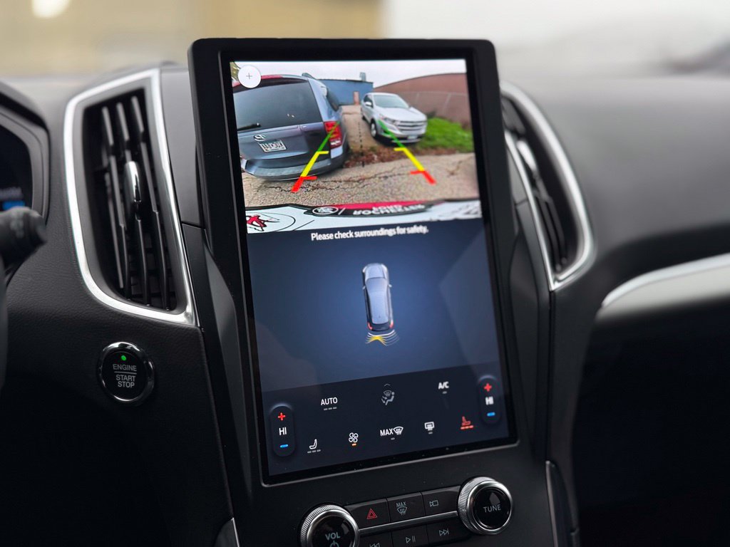 Certified 2023 Ford Edge ST AWD/4WD image 4