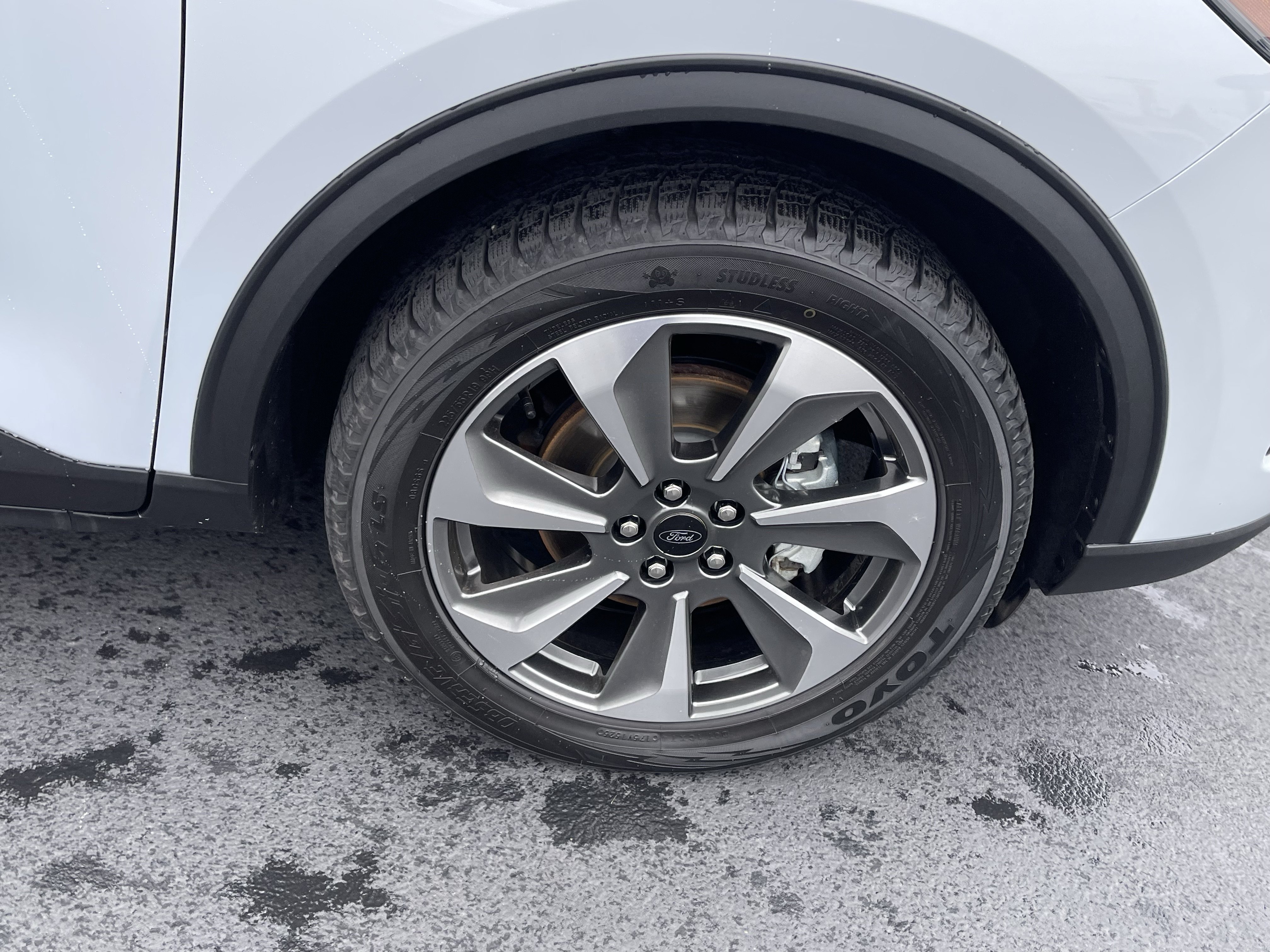 Certified 2025 Ford Escape Platinum AWD/4WD image 5