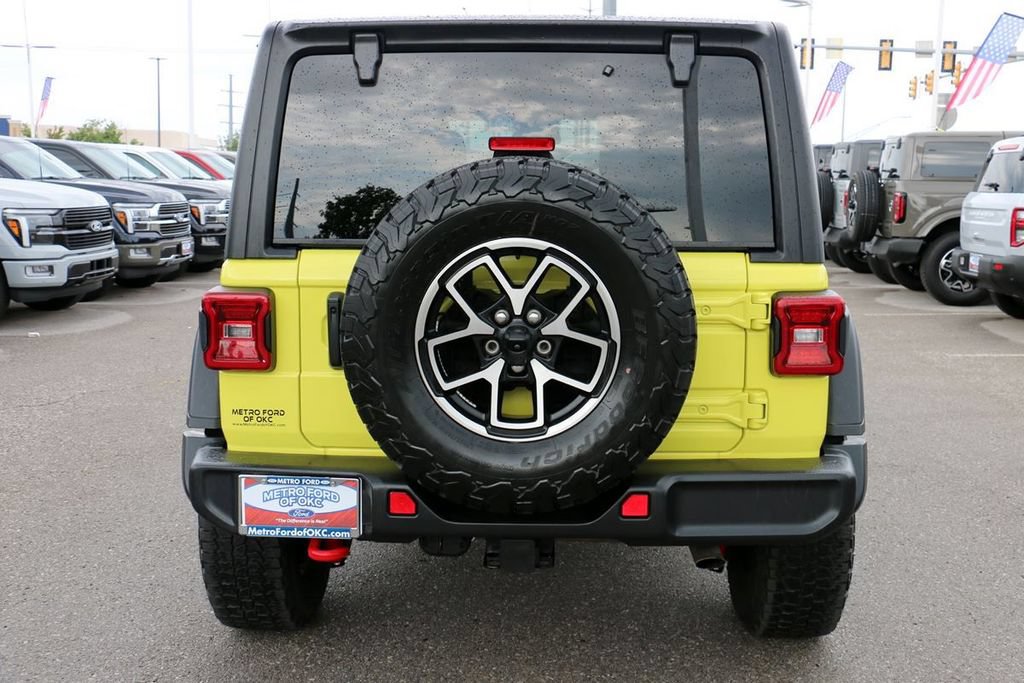 Used 2024 Jeep Wrangler Unlimited Rubicon AWD/4WD image 7