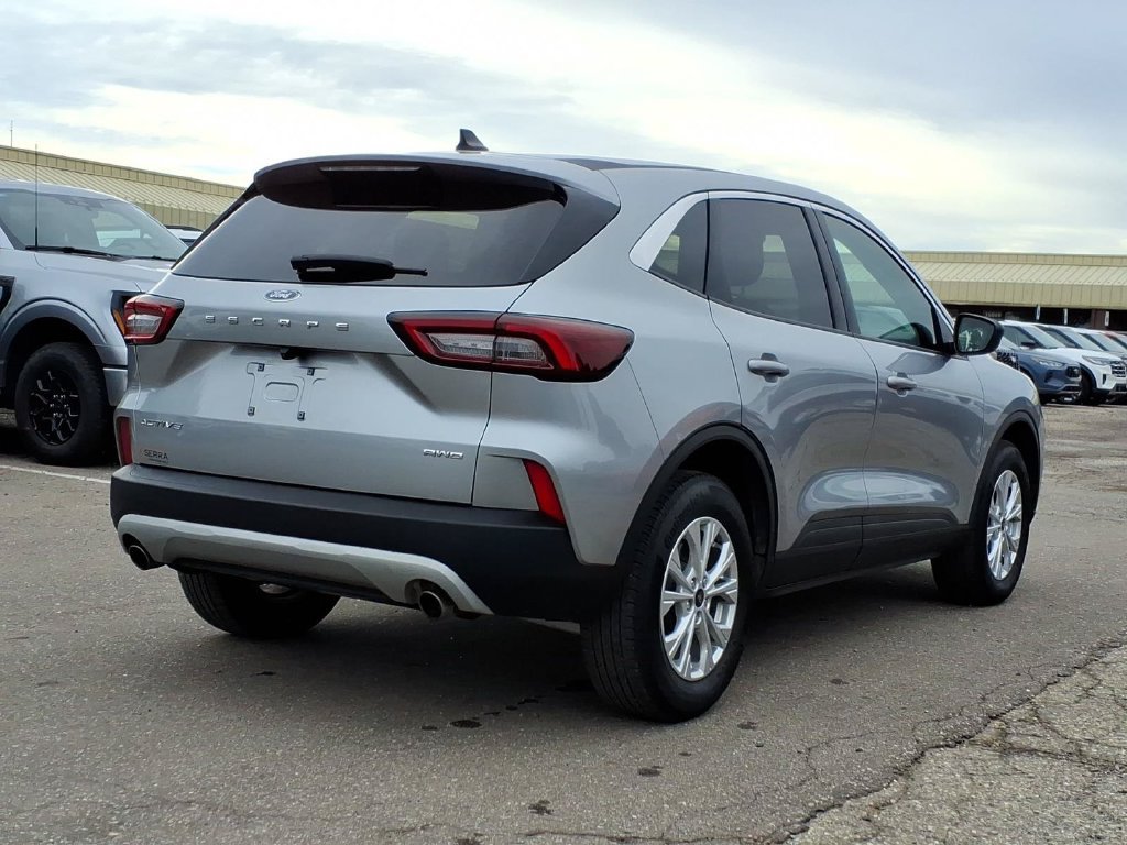 Certified 2024 Ford Escape Active AWD/4WD image 5