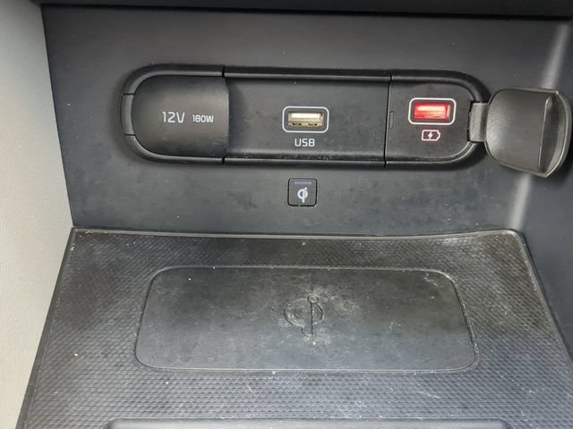 Used 2020 Kia Niro EX Premium FWD image 23