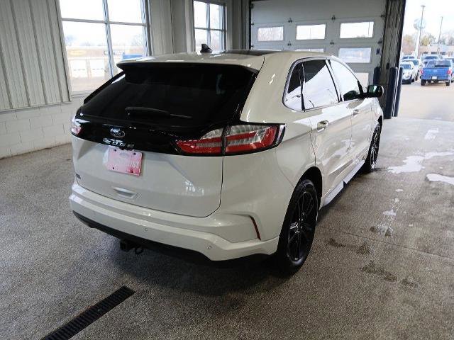 Certified 2024 Ford Edge ST-Line w/ Class II Trailer Tow Package image 5