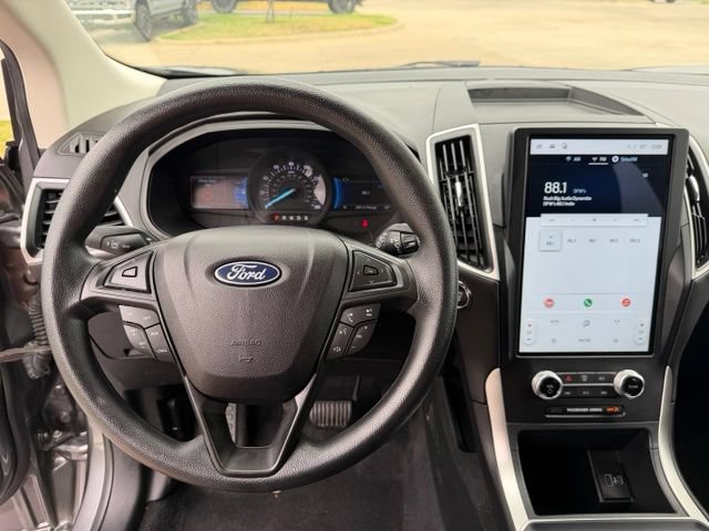 Certified 2024 Ford Edge SE w/ Black Appearance Package AWD/4WD image 13