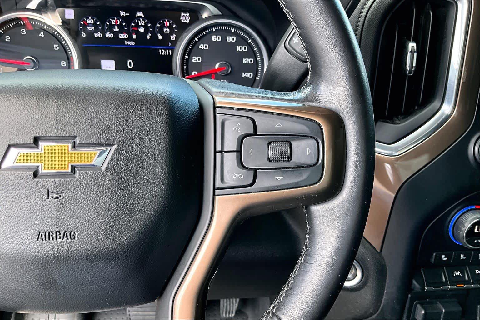 Used 2021 Chevrolet Silverado 1500 High Country w/ Technology Package AWD/4WD image 25