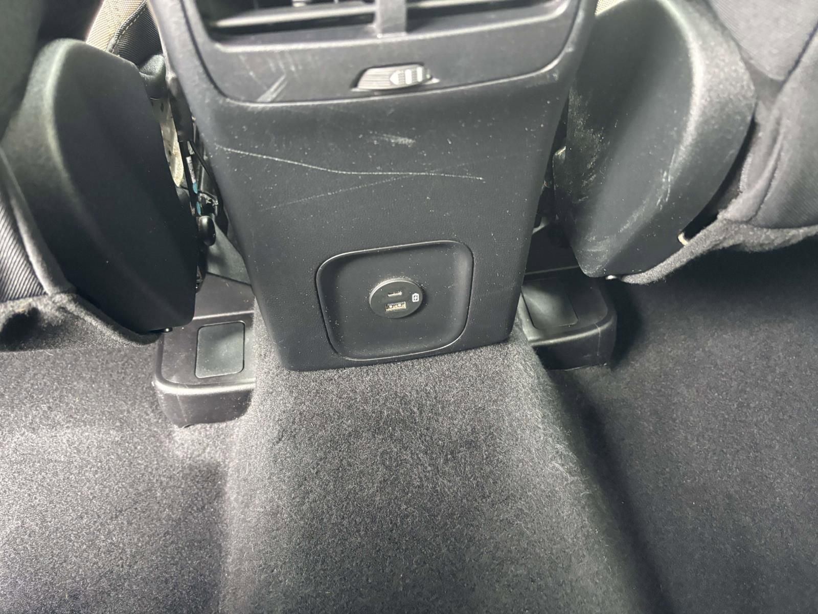 Certified 2020 Ford Escape SE image 34