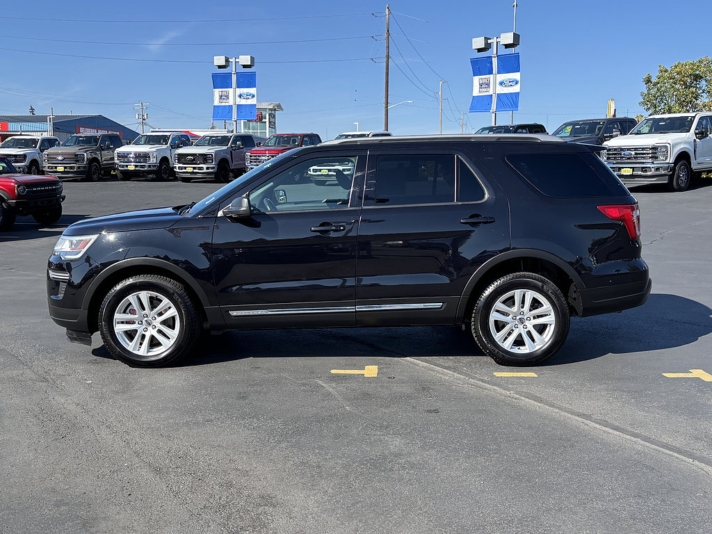 Certified 2019 Ford Explorer XLT w/ Class III Trailer Tow Package AWD/4WD image 9