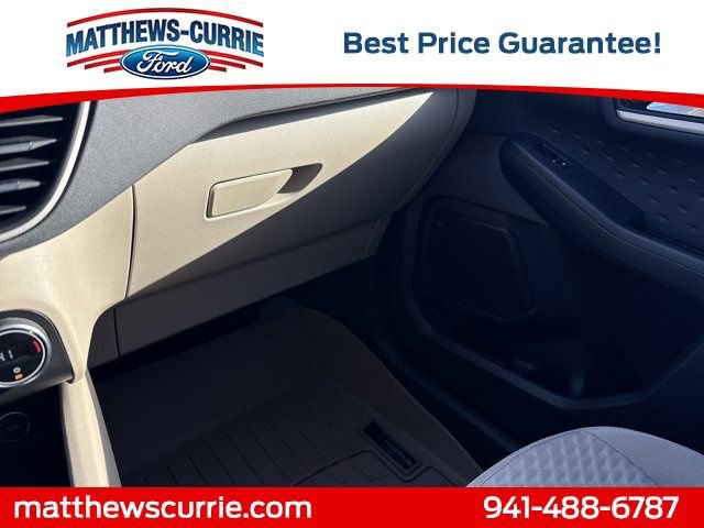 Certified 2020 Ford Escape SE image 21