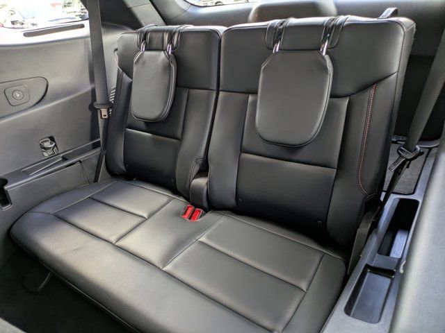 Certified 2025 Ford Explorer ST-Line image 19