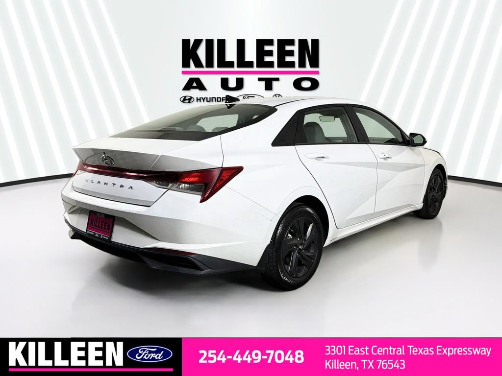 Used 2023 Hyundai Elantra SEL FWD image 7