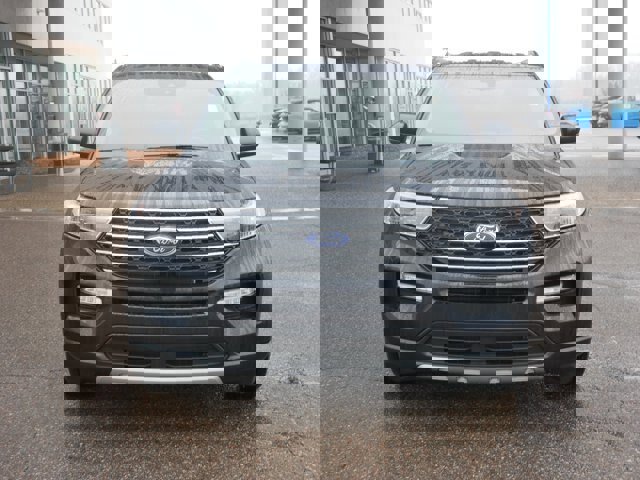 Certified 2024 Ford Explorer XLT w/ Equipment Group 202A image 7