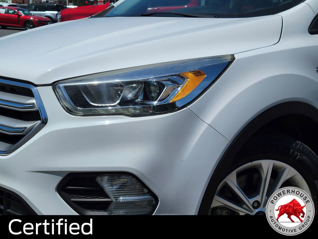 Certified 2017 Ford Escape SE w/ Equipment Group 201A image 11
