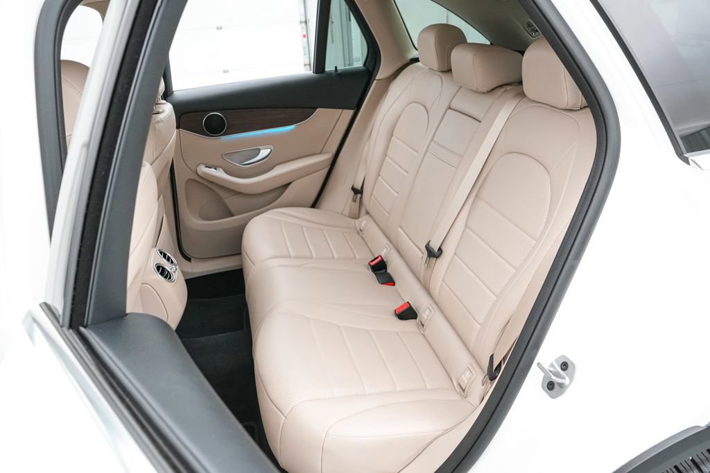 Used 2022 Mercedes-Benz GLC 300 4MATIC image 22