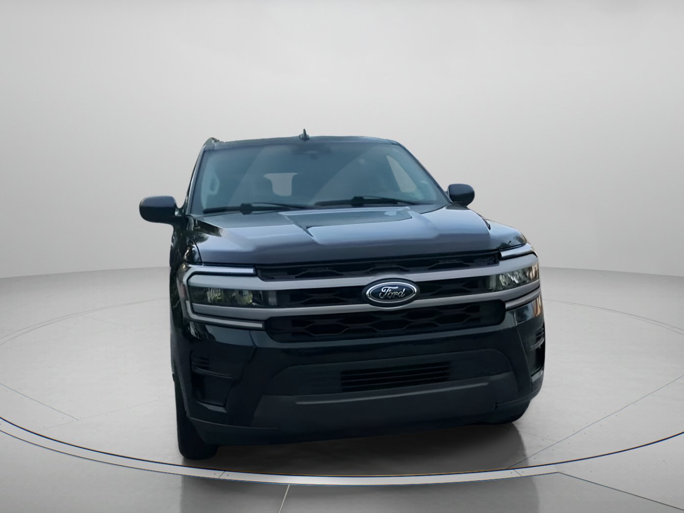 Certified 2024 Ford Expedition XLT RWD image 5