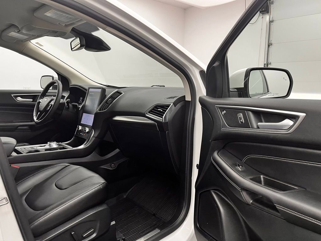 Certified 2022 Ford Edge Titanium image 25