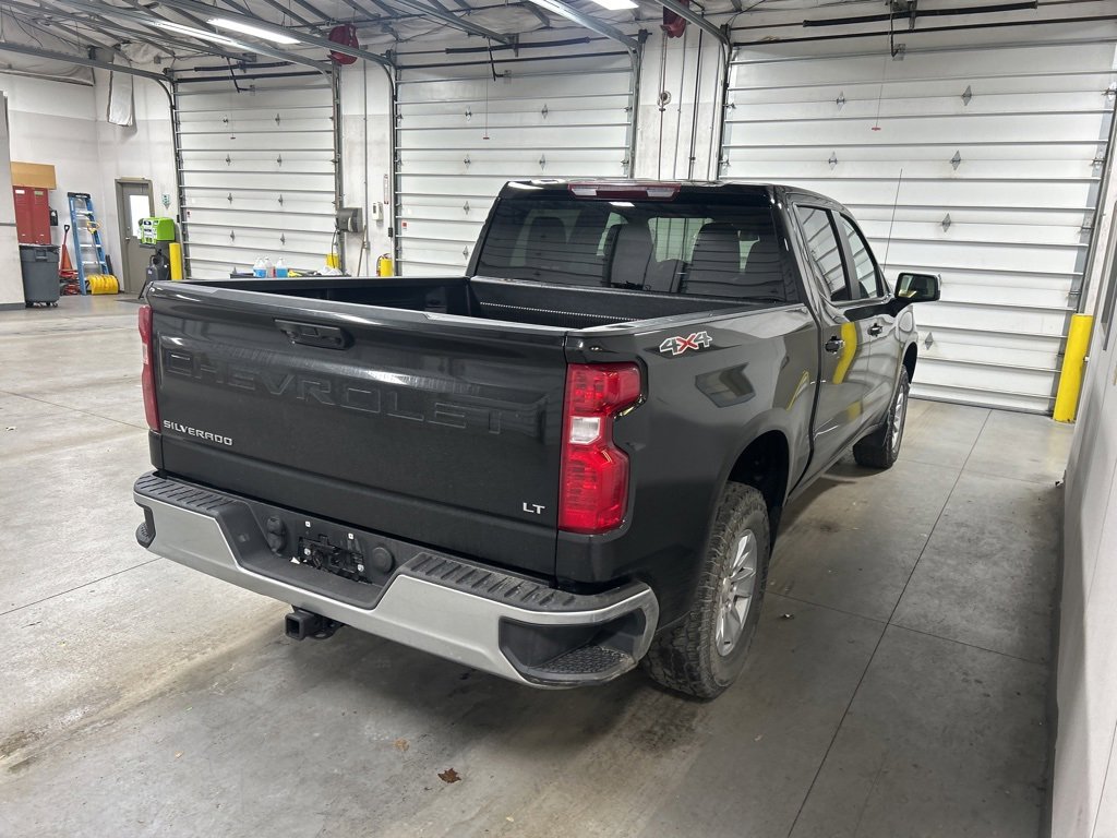 Used 2025 Chevrolet Silverado 1500 LT image 4