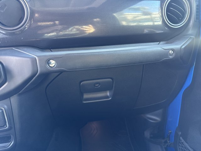 Used 2022 Jeep Gladiator Sport AWD/4WD image 30